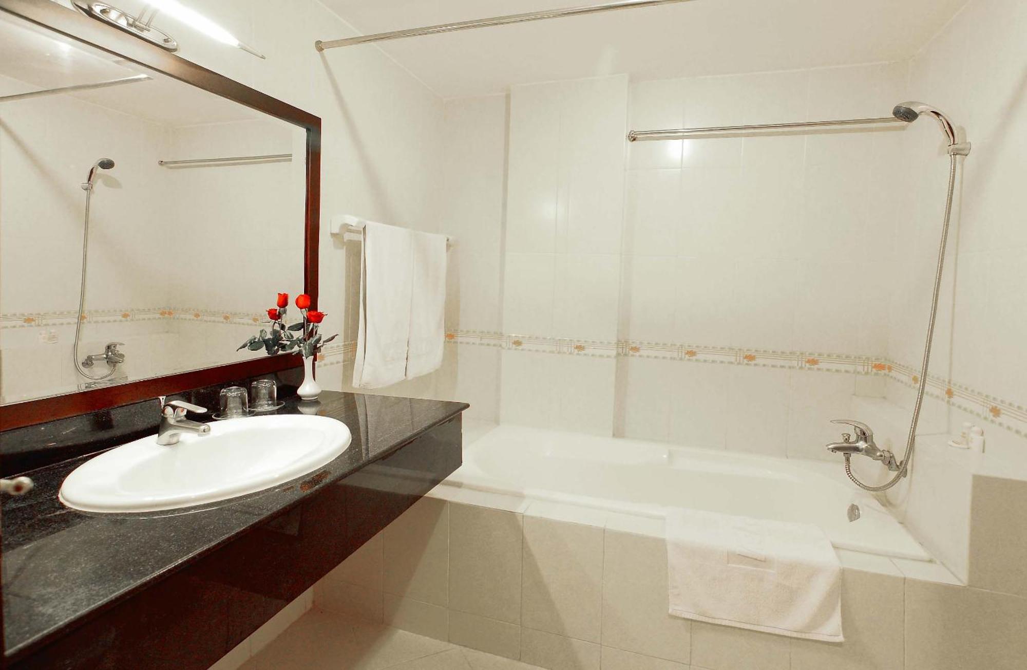 Angella Hotel Nha Trang Bagian luar foto